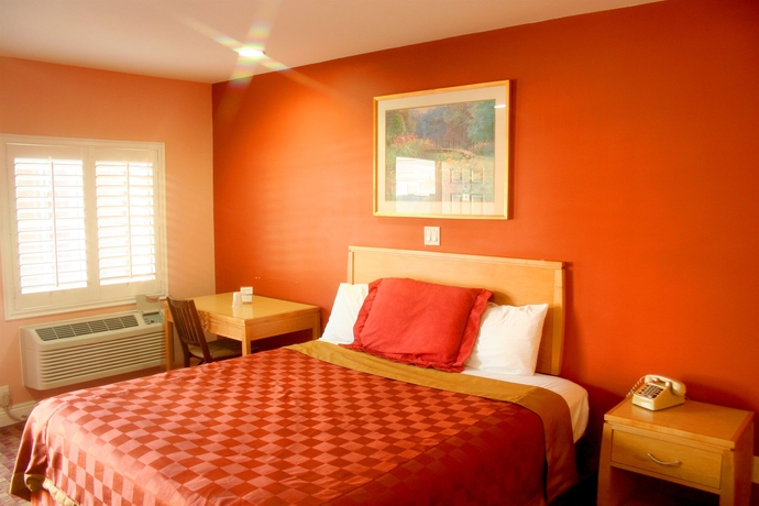 Imagen de la habitación del Motel La Casa Inn, Pasadena. Foto 15