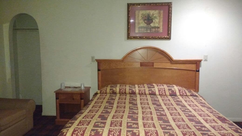 Imagen de la habitación del Motel La Petite Rouge. Foto 10