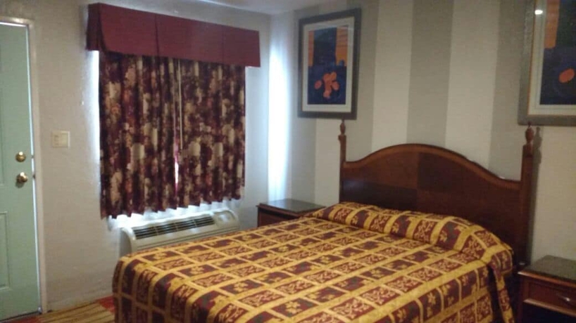 Imagen de la habitación del Motel La Petite Rouge. Foto 16