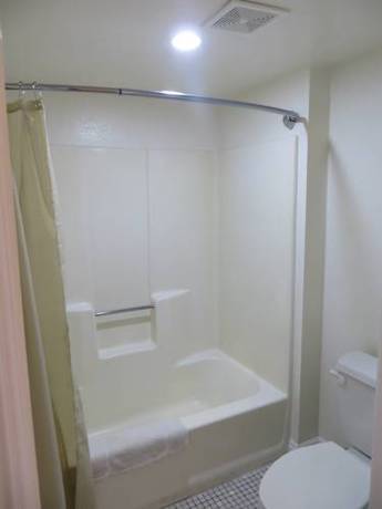 Imagen de la habitación del Motel La Puente Inn. Foto 12