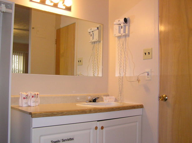 Imagen de la habitación del Motel La Roma. Foto 5