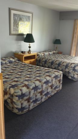 Imagen de los exteriores del Motel Lakeside, Williams Lake. Foto 13
