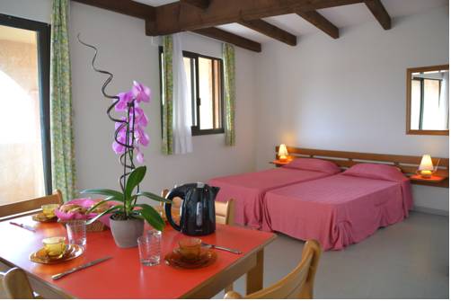 Imagen de la habitación del Motel Le California. Foto 3