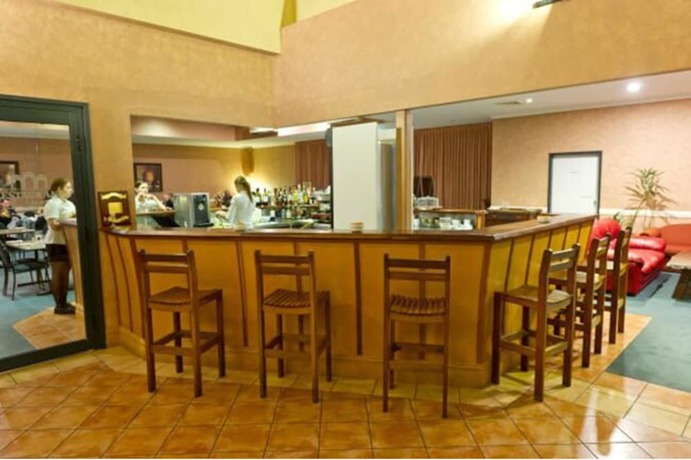 Imagen del bar/restaurante del Motel Le Grande, Albany. Foto 4