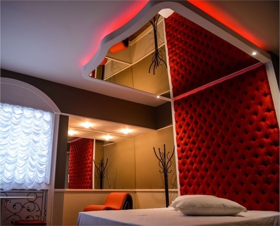 Imagen de la habitación del Motel Le Parc. Foto 3