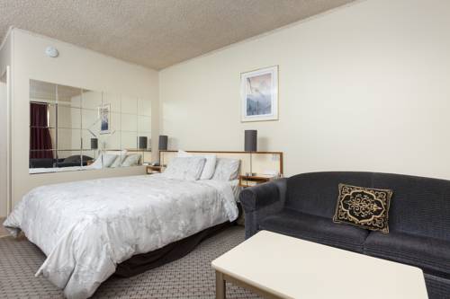 Imagen de la habitación del Motel Leagues. Foto 3