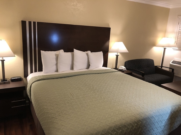 Imagen de la habitación del Motel Lombard Plaza. Foto 10