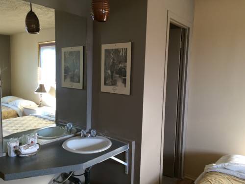 Imagen de la habitación del Motel Lustre D'or. Foto 6