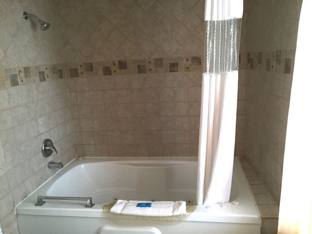 Imagen de la habitación del Motel Main and Salt. Foto 10