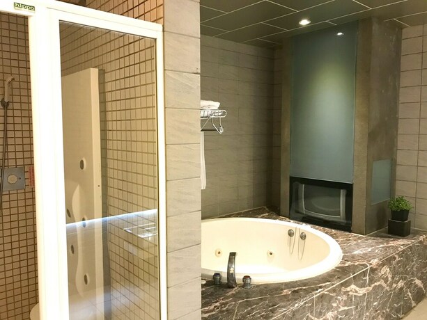 Imagen de la habitación del Motel Mapleton SPA. Foto 22