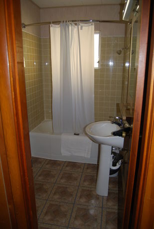 Imagen de la piscina del Motel Marshall's Creek Rest. Foto 12