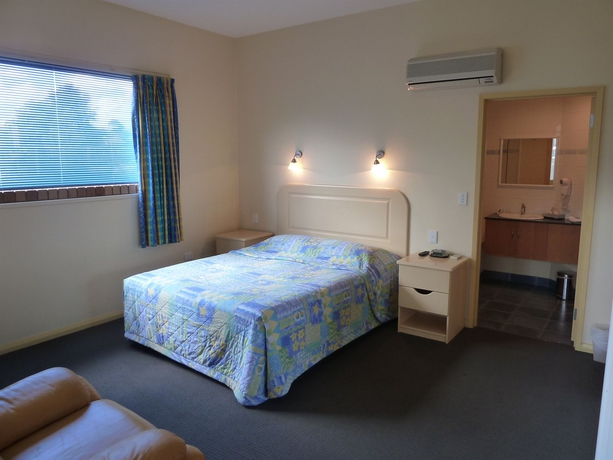 Imagen de la habitación del Motel Mayfair Plaza. Foto 10