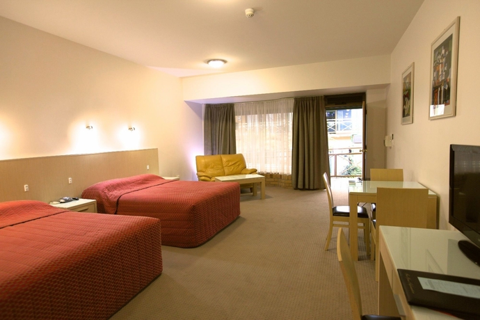 Imagen de la habitación del Motel Mayfair Plaza. Foto 11