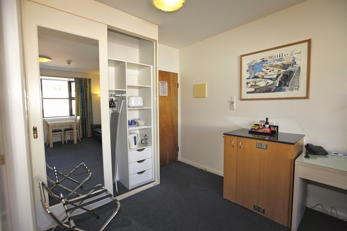 Imagen de la habitación del Motel Mayfair Plaza. Foto 12