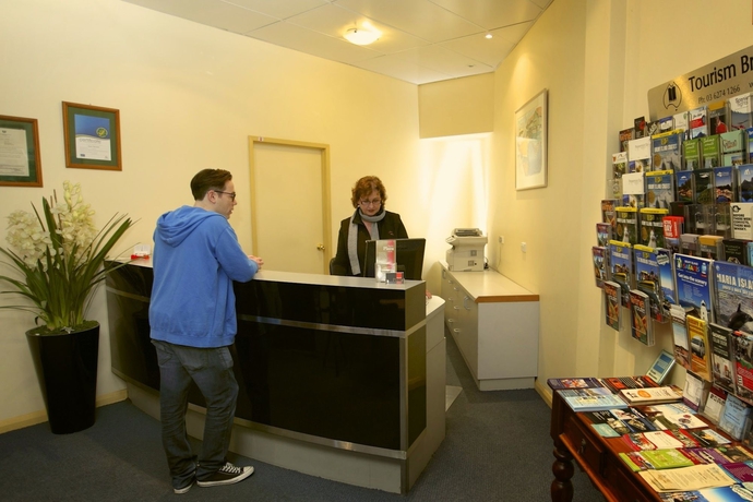 Imagen de los interiores del Motel Mayfair Plaza. Foto 15