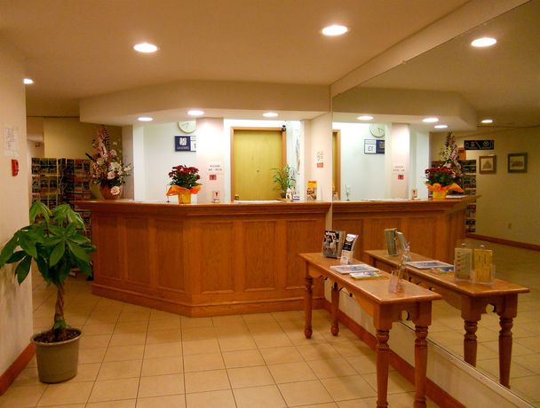 Imagen de los interiores del Motel Mayfair, Victoria. Foto 14