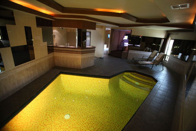 Imagen de los exteriores del Motel Mediterraneo, Mexicali. Foto 8