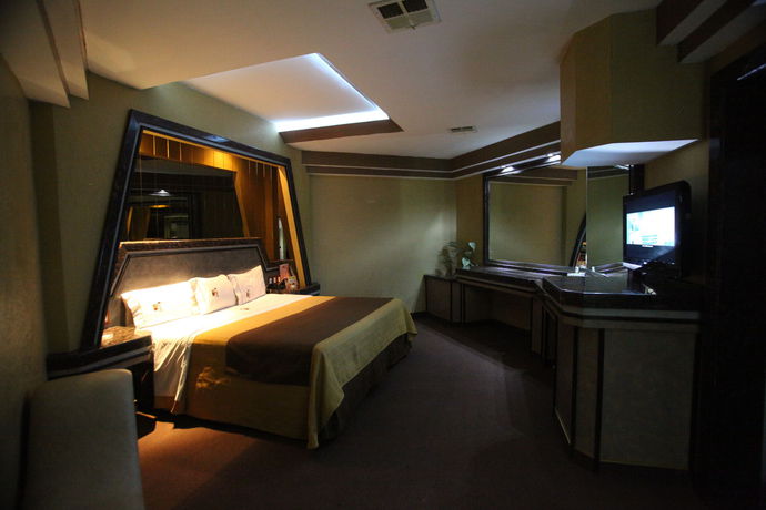 Imagen de la piscina del Motel Mediterraneo, Mexicali. Foto 13