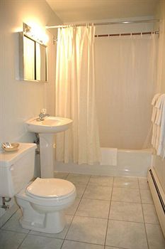 Imagen de la habitación del Motel Midtown And Suites, Moncton. Foto 9