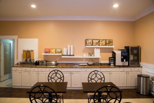 Imagen general del Motel Midway, Brandon. Foto 5