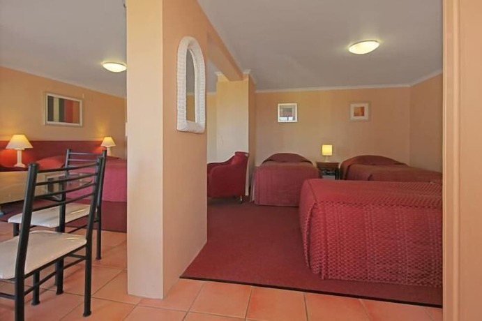 Imagen de la habitación del Motel Milton Village. Foto 2