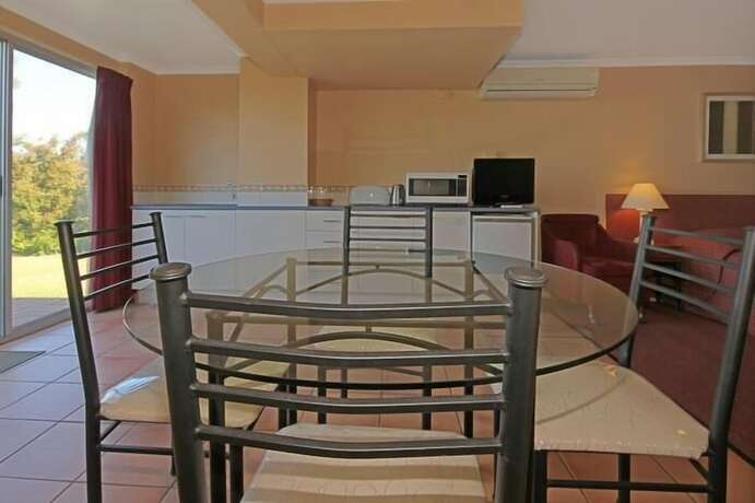 Imagen de la habitación del Motel Milton Village. Foto 11