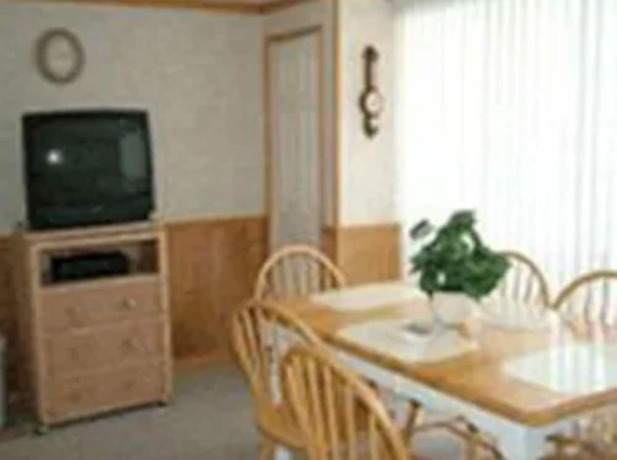 Imagen de la habitación del Motel Monterey. Foto 16