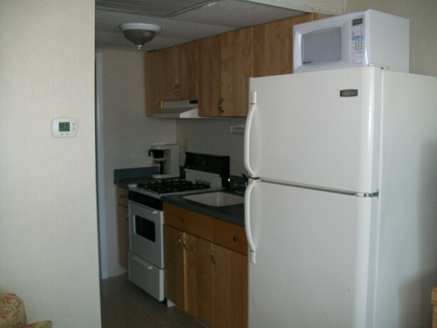 Imagen de la habitación del Motel Monterey. Foto 22
