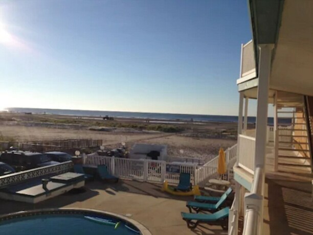 Imagen de los exteriores del Motel Monterey. Foto 26