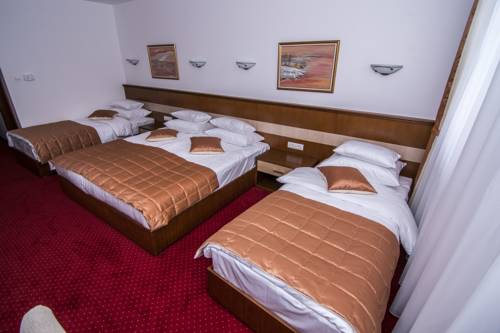 Imagen de la habitación del Motel Mujanic. Foto 3
