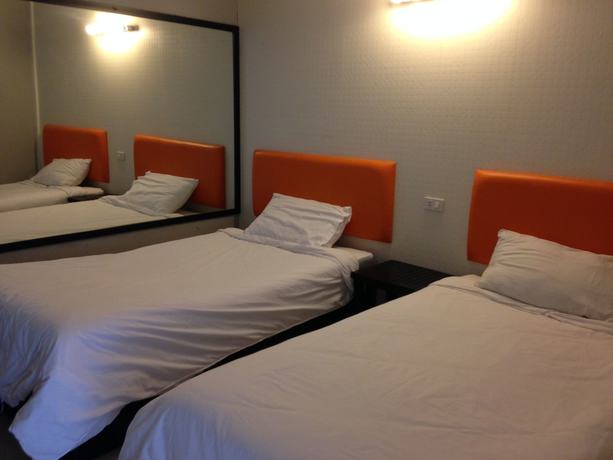 Imagen de la habitación del Motel Natpob Sleep Station. Foto 4