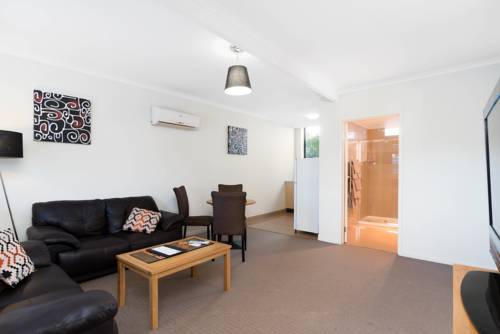 Imagen de la habitación del Motel New Crossing Place and Apartments. Foto 3