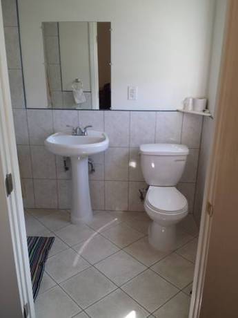 Imagen de la habitación del Motel New Kansan. Foto 2