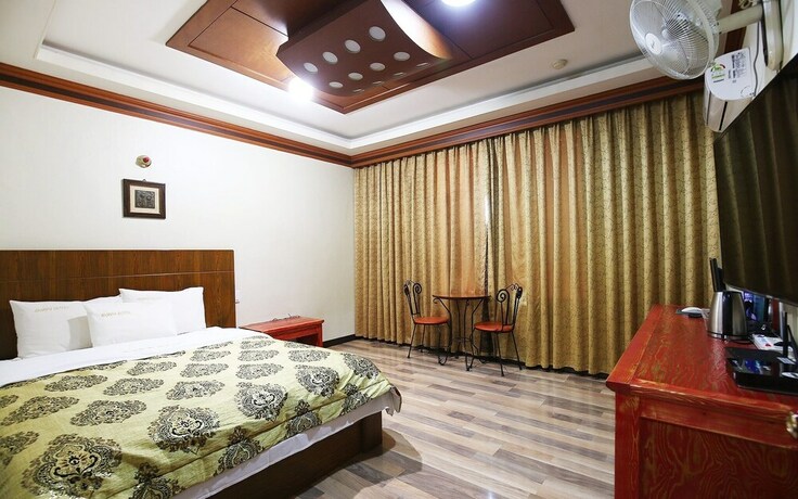 Imagen general del Motel Nonsan Titanic. Foto 1