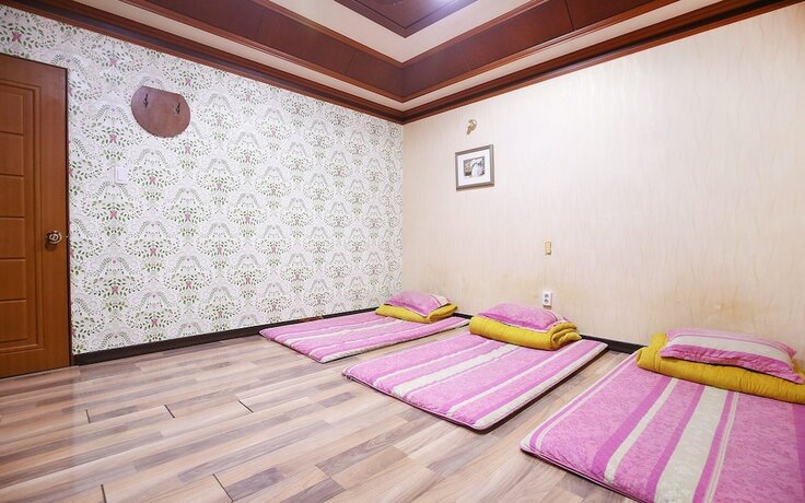 Imagen de la habitación del Motel Nonsan Titanic. Foto 37