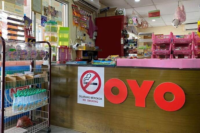 Imagen de los interiores del Motel OYO 90205 Bayu Sintok. Foto 33