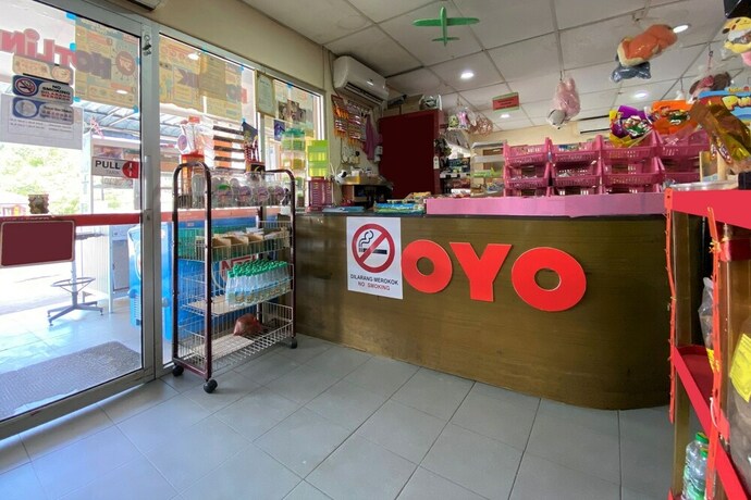 Imagen de los interiores del Motel OYO 90205 Bayu Sintok. Foto 39