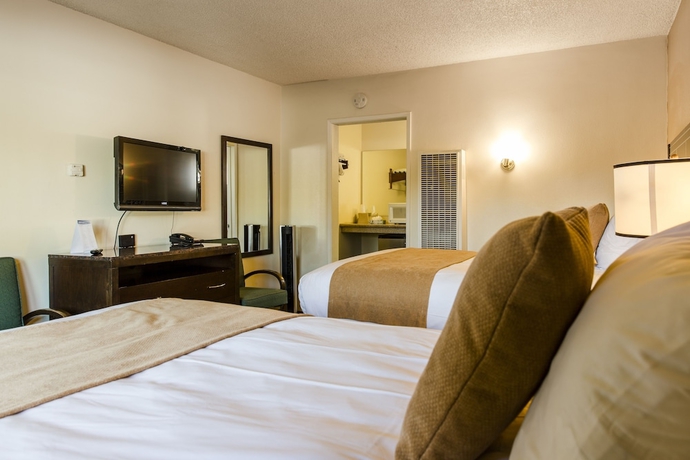 Imagen de la habitación del Motel Ocean Palms, Pismo Beach. Foto 2