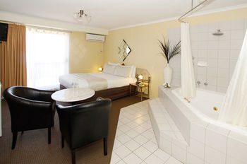 Imagen de los exteriores del Motel Ocean View, North Beach. Foto 16