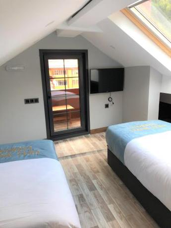 Imagen de la habitación del Motel Onal. Foto 9
