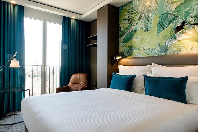 Imagen de la habitación del Motel One Barcelona-Ciutadella. Foto 6