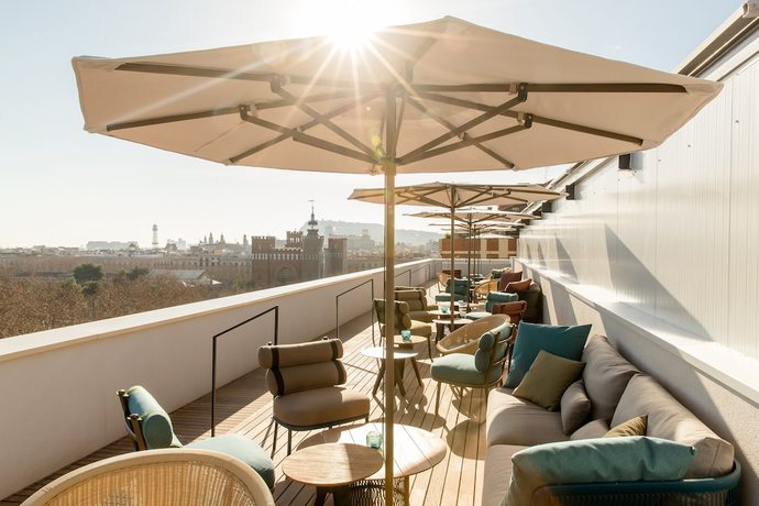 Imagen de los exteriores del Motel One Barcelona-Ciutadella. Foto 9