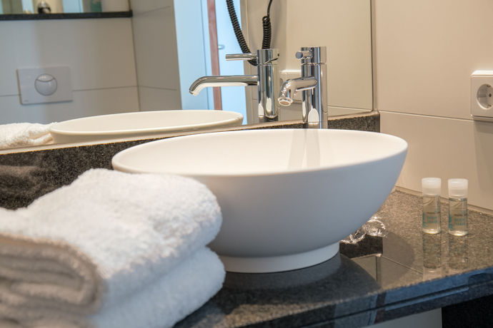 Imagen de la habitación del Motel One Basel. Foto 9