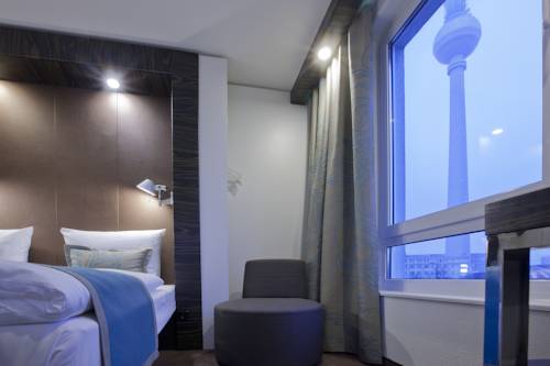 Imagen de la habitación del Motel One Berlin - Hackescher Markt. Foto 6