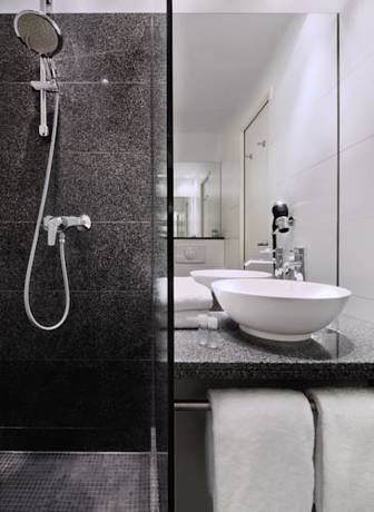 Imagen de la habitación del Motel One Berlin - Hauptbahnhof. Foto 7