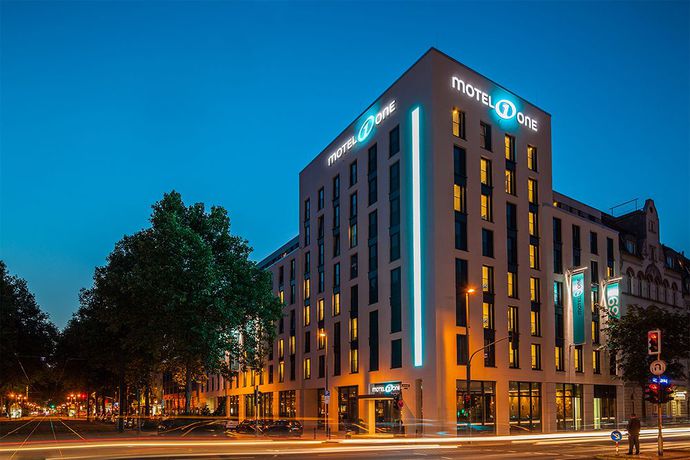 Imagen del bar/restaurante del Motel One Düsseldorf - Hauptbahnhof. Foto 4