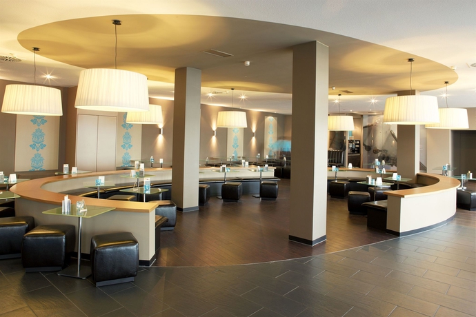 Imagen de los interiores del Motel One Frankfurt - Airport. Foto 8