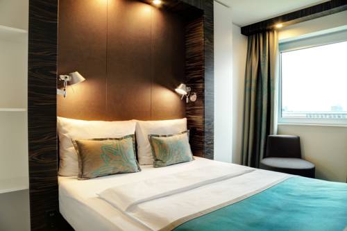 Imagen de la habitación del Motel One Hamburg Am Michel. Foto 6