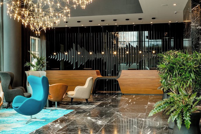 Imagen de los interiores del Motel One Köln-Messe. Foto 9
