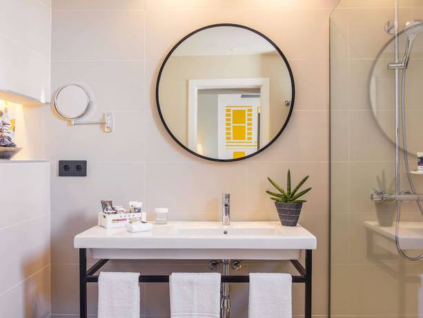 Imagen de la habitación del Motel One Madrid-Plaza de España. Foto 9